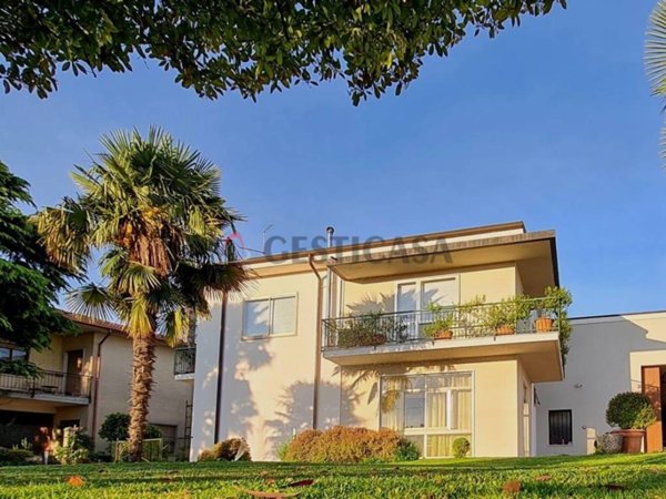 casa indipendente in vendita a Pressana