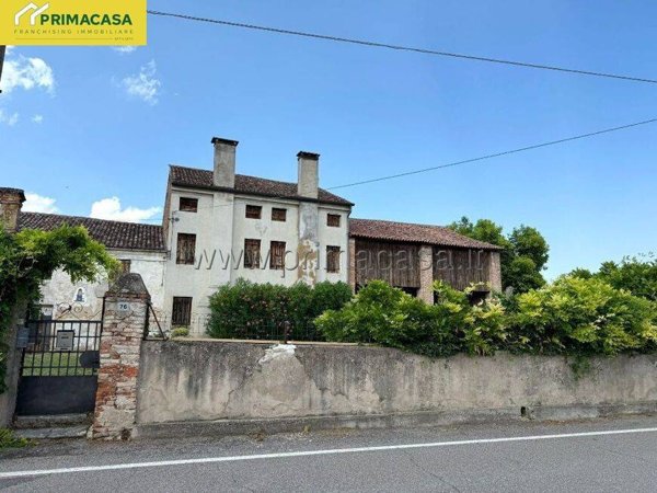 casa indipendente in vendita a Pressana