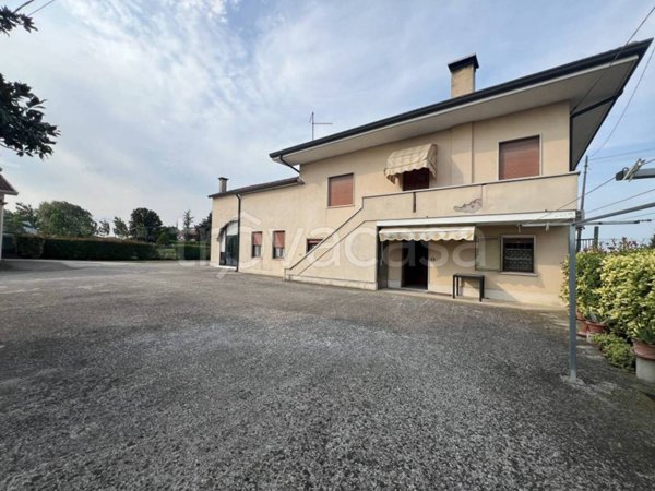 casa indipendente in vendita a Pressana