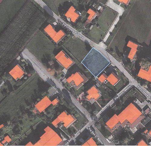 terreno edificabile in vendita a Pressana in zona Crosare