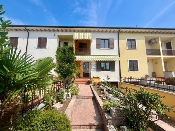 casa indipendente in vendita a Rivoli Veronese