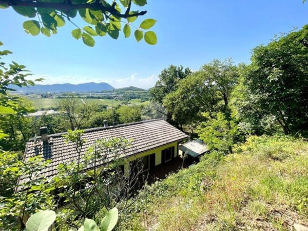 casa indipendente in vendita a Rivoli Veronese in zona Gaium