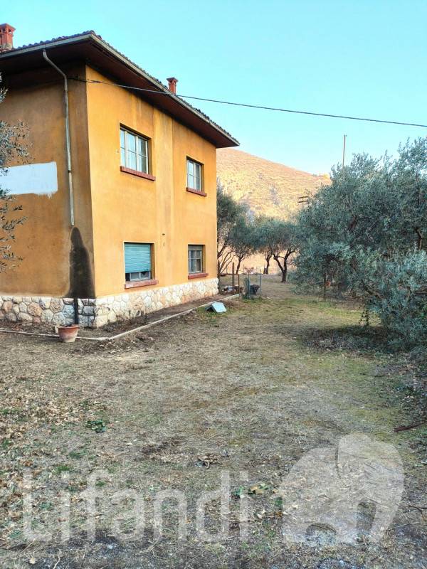 casale in vendita a Rivoli Veronese