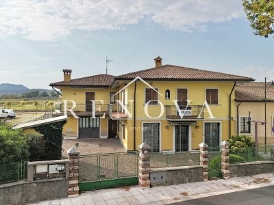 negozio in vendita a Rivoli Veronese