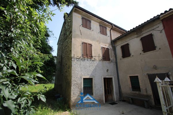 appartamento in vendita a Rivoli Veronese in zona Canale