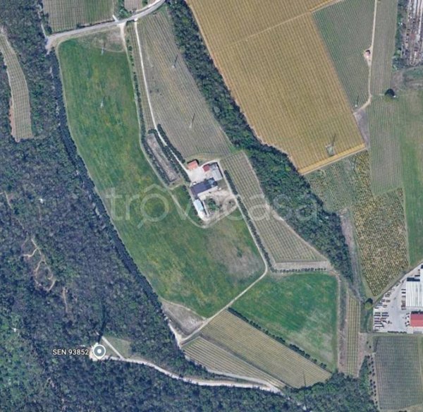 terreno agricolo in vendita a Rivoli Veronese