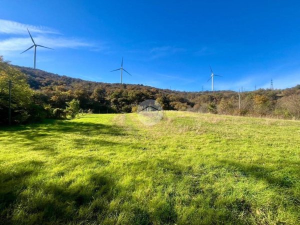 terreno agricolo in vendita a Rivoli Veronese