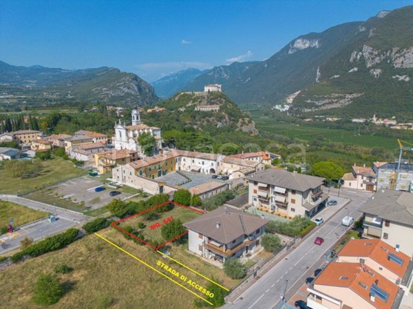 terreno in vendita a Rivoli Veronese