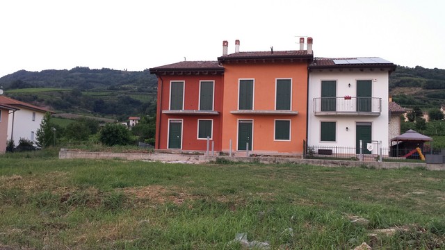 terreno edificabile in vendita a Roncà in zona Terrossa