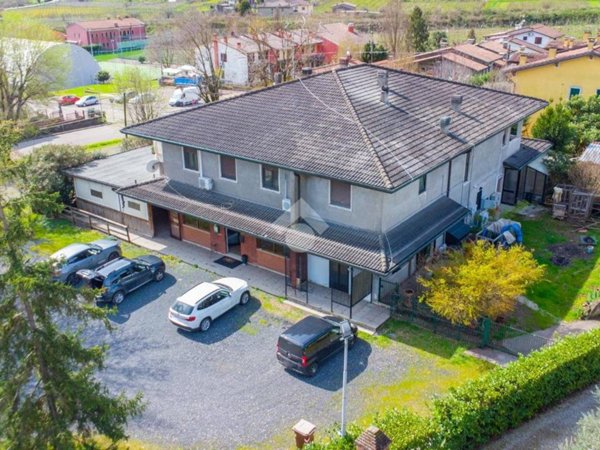 intera palazzina in vendita a Roncà