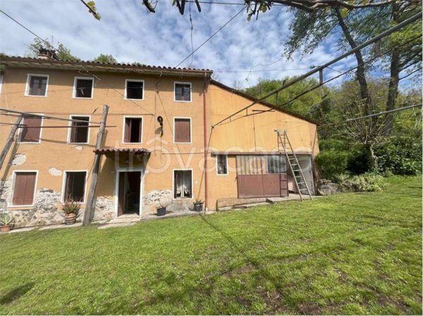 casa indipendente in vendita a Roncà in zona Brenton