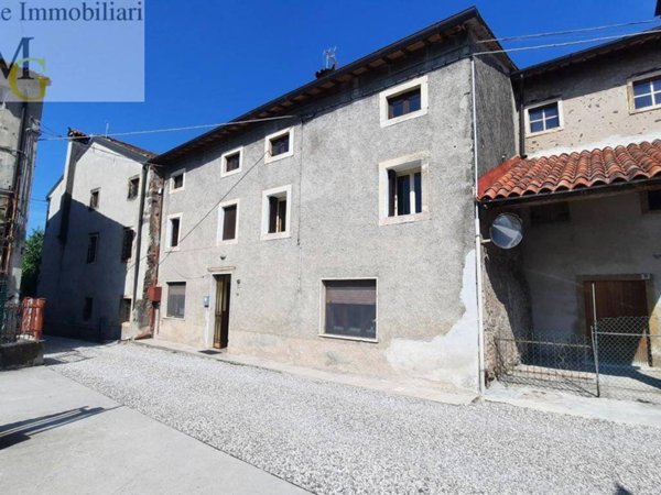 casa indipendente in vendita a Roncà in zona Terrossa