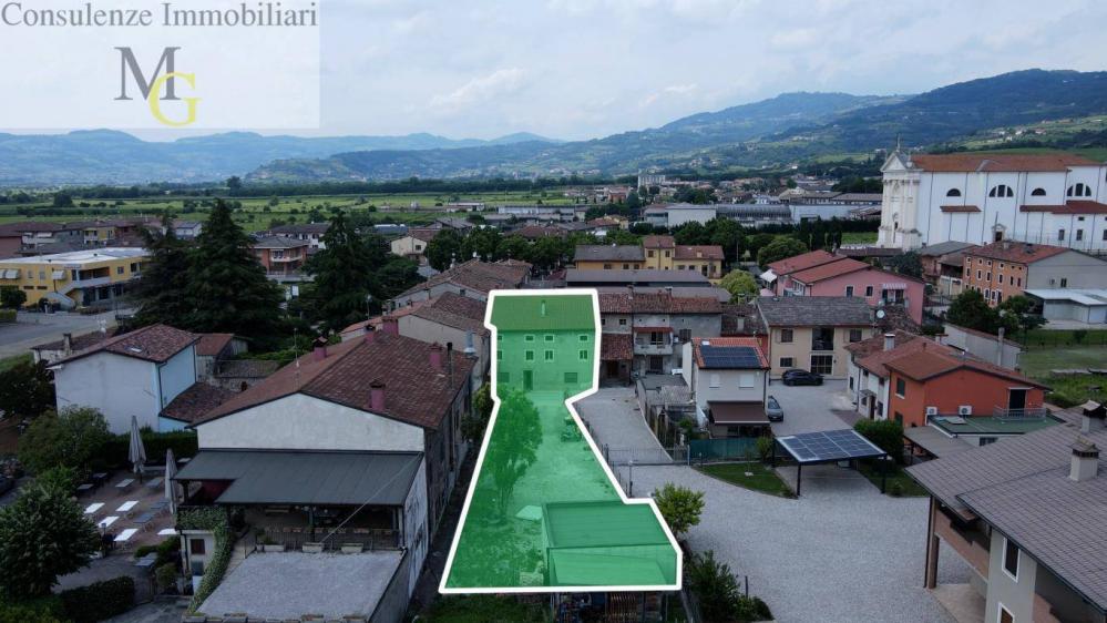 casa indipendente in vendita a Roncà in zona Terrossa
