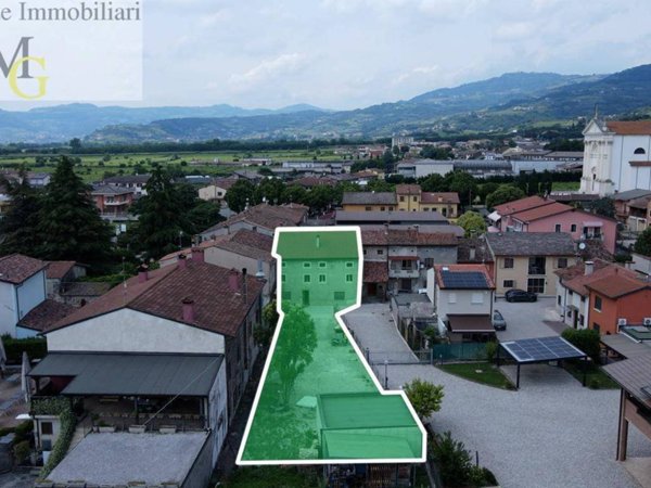 casa indipendente in vendita a Roncà in zona Terrossa