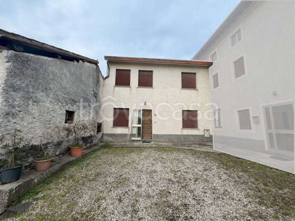 appartamento in vendita a Roncà in zona Terrossa