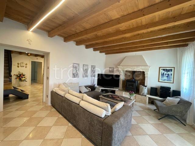 casa indipendente in vendita a Roncà