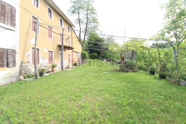 appartamento in vendita a Roncà in zona Brenton