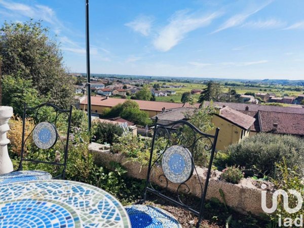 casa indipendente in vendita a Roncà in zona Terrossa