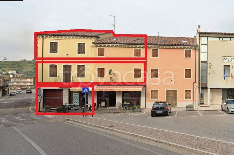 appartamento in vendita a Roncà in zona Terrossa