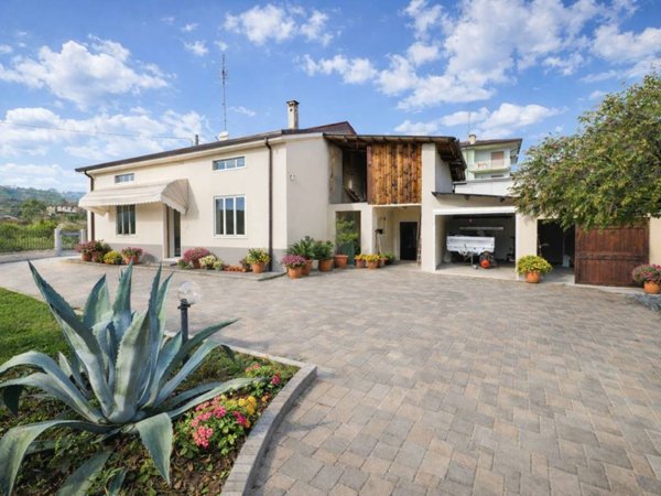 casa indipendente in vendita a Roncà