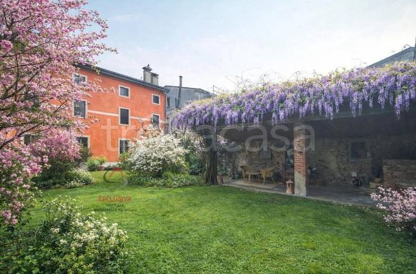 casa indipendente in vendita a Roncà in zona Terrossa