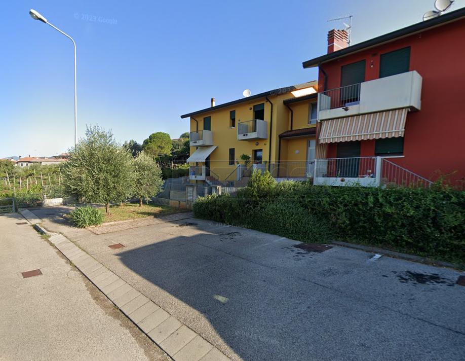 appartamento in vendita a Roncà in zona Terrossa