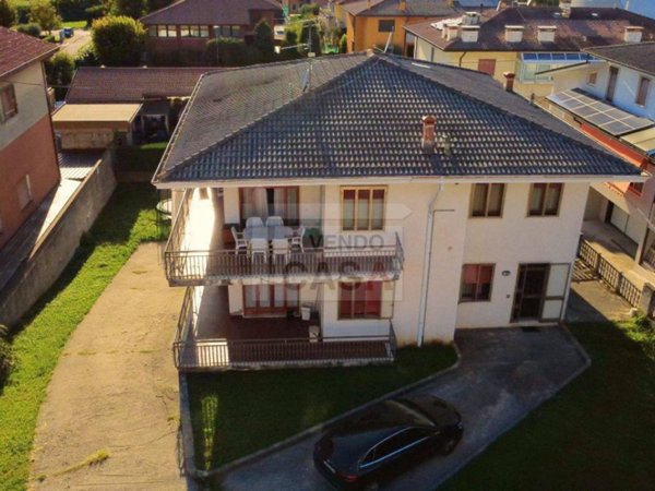 appartamento in vendita a Roncà in zona Terrossa