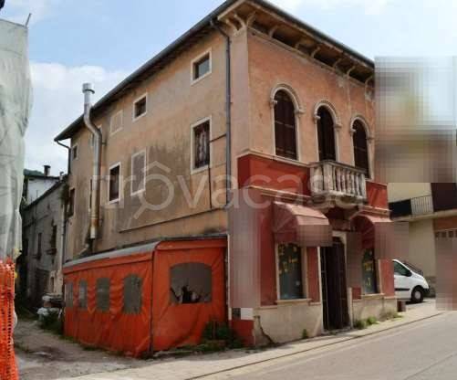 appartamento in vendita a Roncà in zona Terrossa