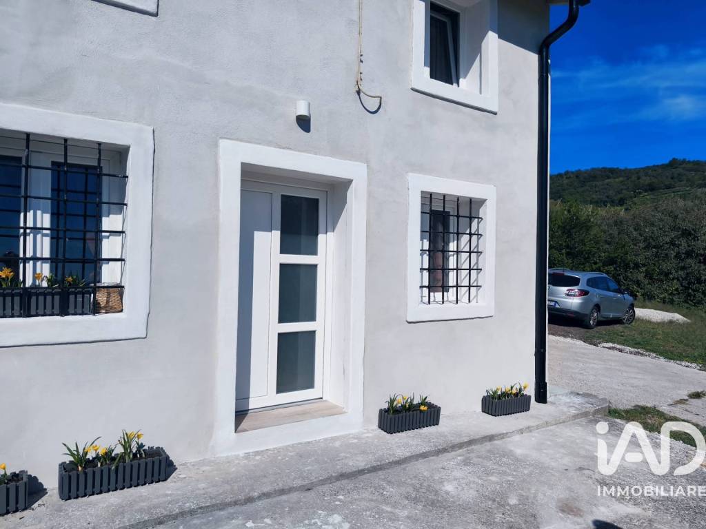 casa indipendente in vendita a Roncà in zona Terrossa