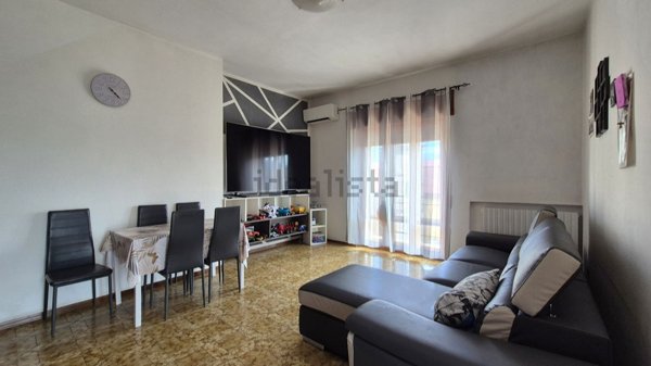 appartamento in vendita a Roncà in zona Terrossa