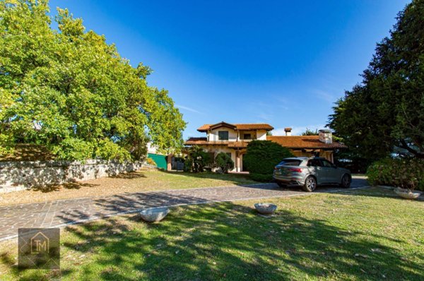 casa indipendente in vendita a Roncà in zona Santa Margherita
