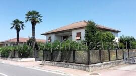 casa indipendente in vendita a Ronco all'Adige