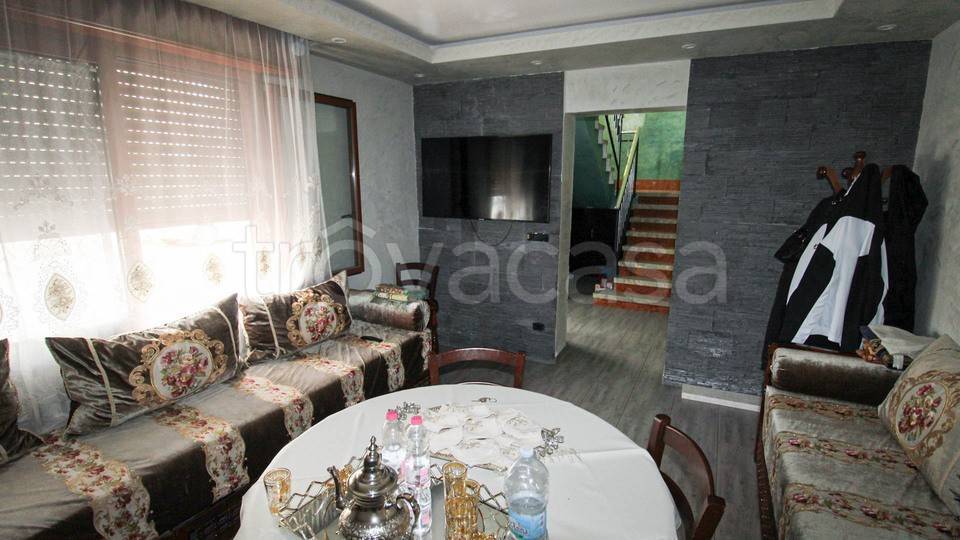 casa indipendente in vendita a Ronco all'Adige
