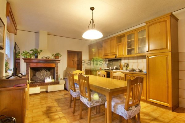 casa indipendente in vendita a Ronco all'Adige