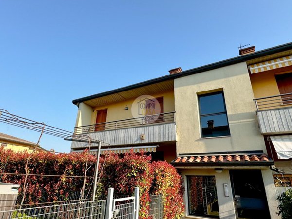 appartamento in vendita a Ronco all'Adige