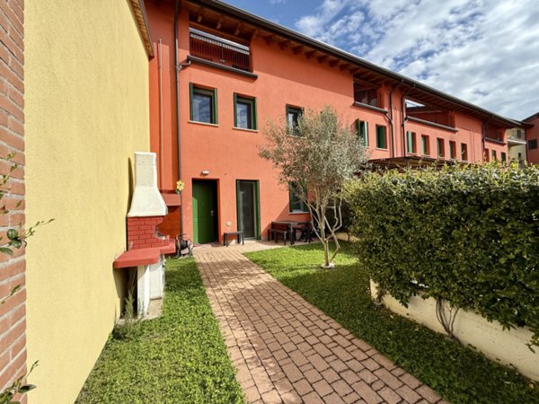 casa indipendente in vendita a Ronco all'Adige