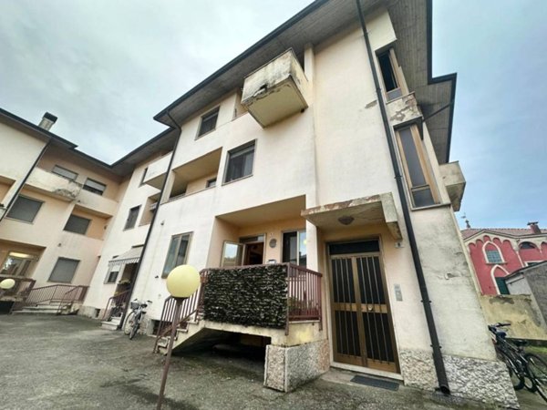 appartamento in vendita a Ronco all'Adige