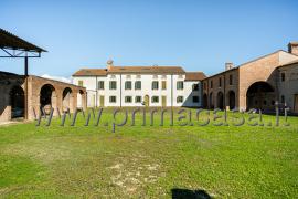 casale in vendita a Ronco all'Adige