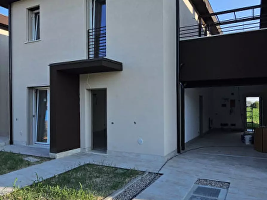 casa indipendente in vendita a Ronco all'Adige