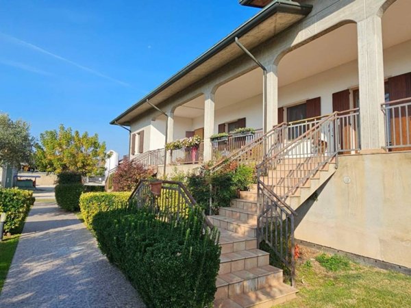 casa indipendente in vendita a Ronco all'Adige