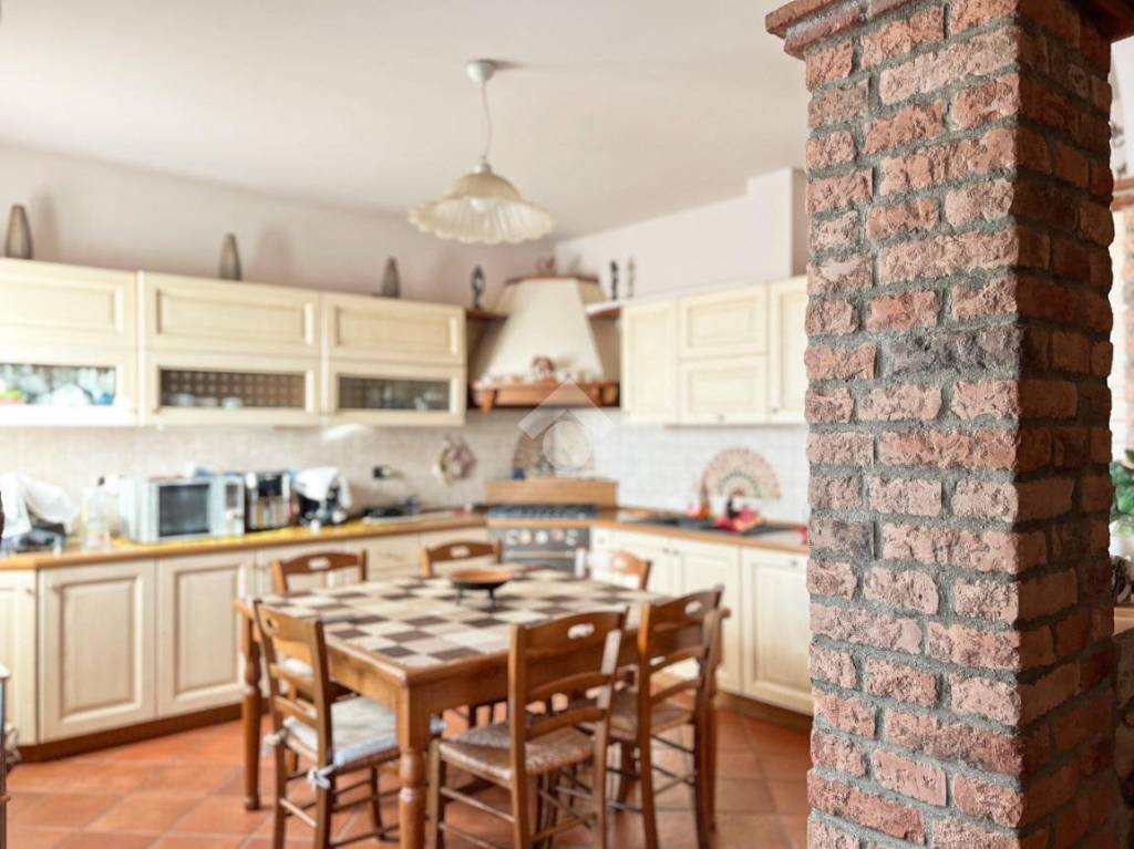 appartamento in vendita a Ronco all'Adige