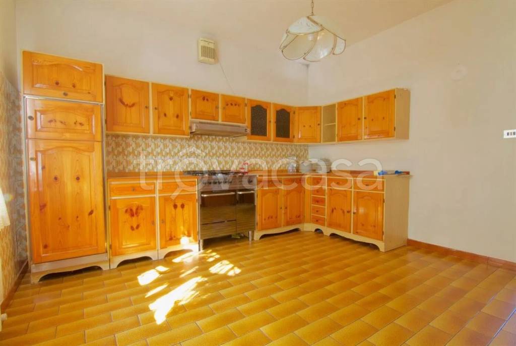 casa indipendente in vendita a Ronco all'Adige