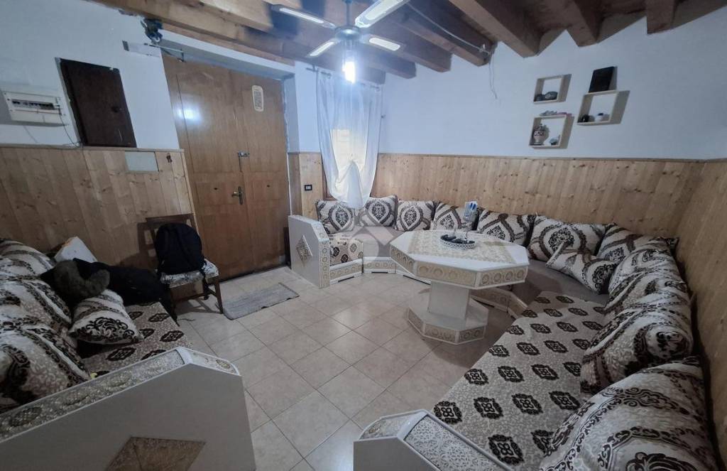 casa indipendente in vendita a Ronco all'Adige