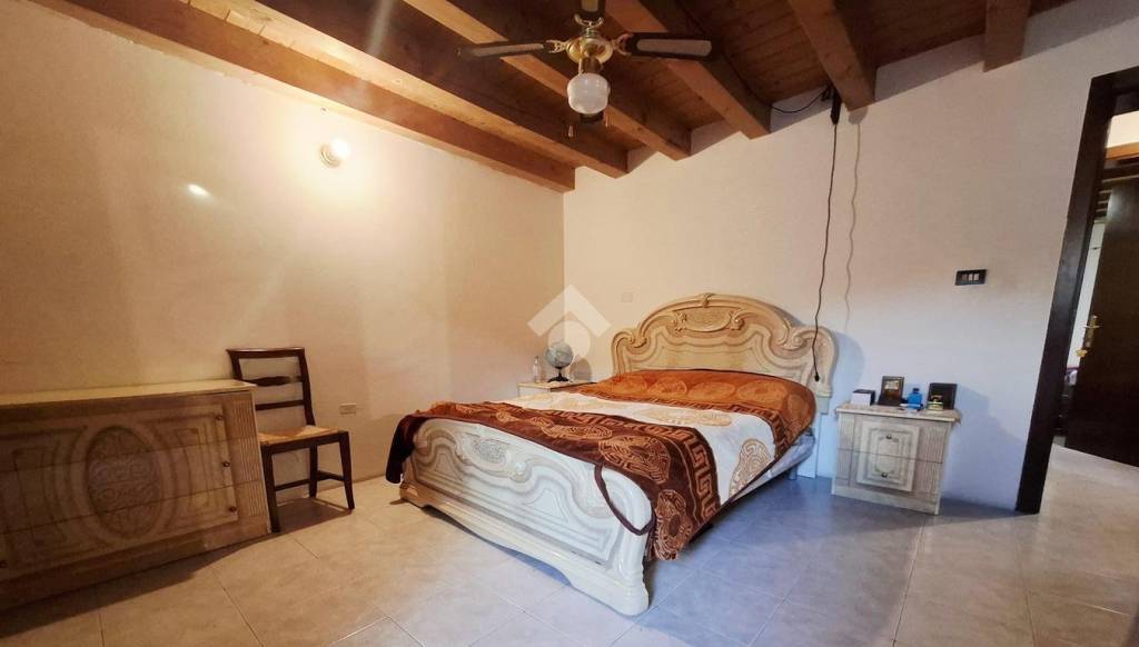 casa indipendente in vendita a Ronco all'Adige