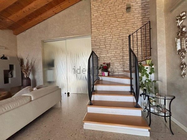 casa indipendente in vendita a Ronco all'Adige