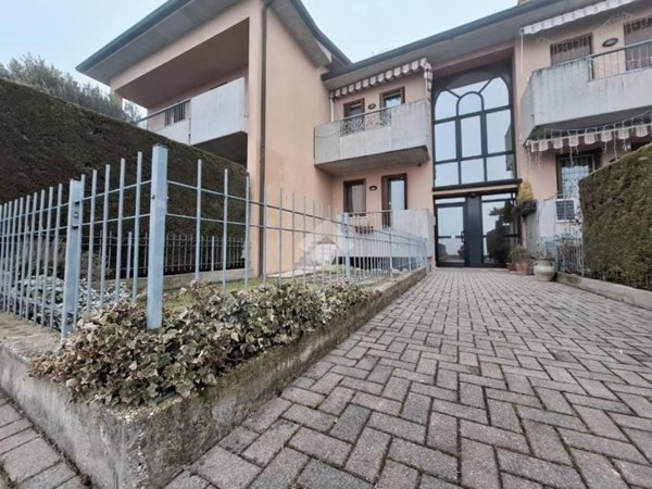 appartamento in vendita a Ronco all'Adige