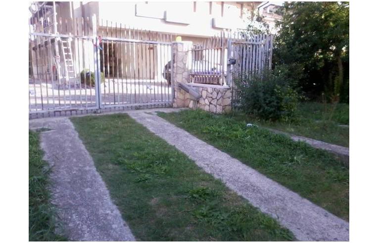 casa indipendente in vendita a Ronco all'Adige