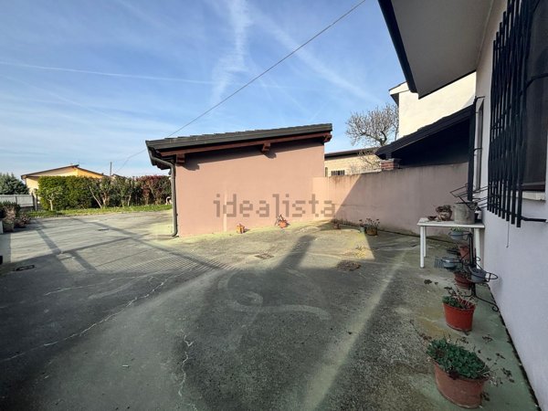 casa indipendente in vendita a Ronco all'Adige