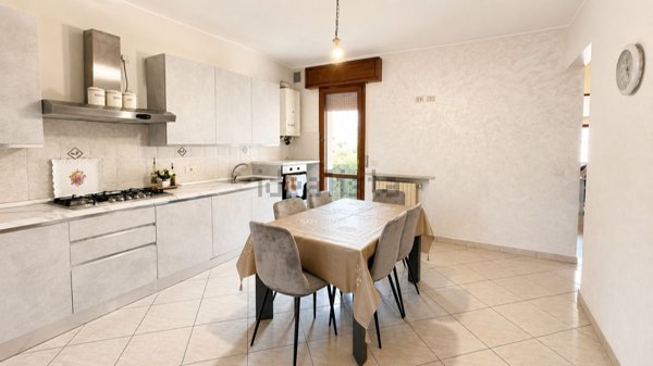 casa indipendente in vendita a Ronco all'Adige