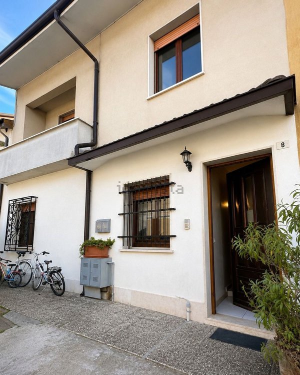 casa indipendente in vendita a Ronco all'Adige
